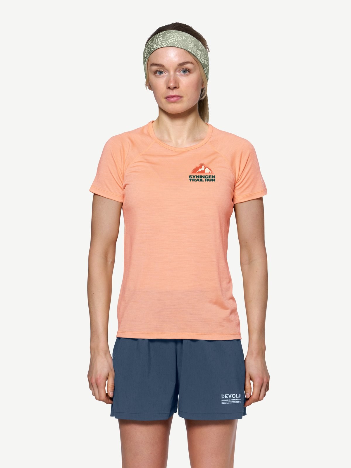 Løpstrøye dame med Syningen Trail Run-logo